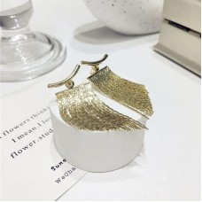 Бижутерия серьги-клипсы-каффы из медицинской стали Bling Tassel S0053 Gold Бижутерия серьги-клипсы-каффы из медицинской стали Bling Tassel S0053 Gold